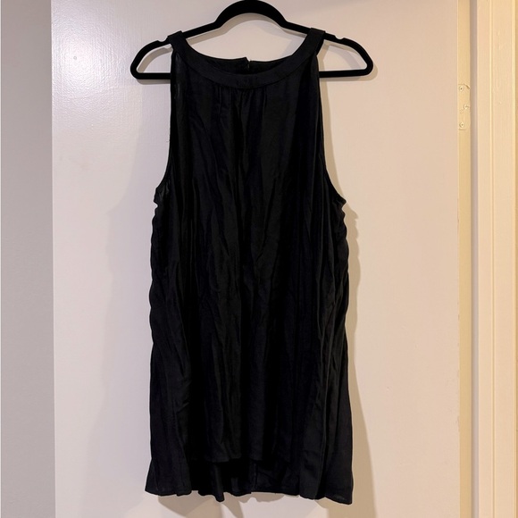 Lane Bryant Tops - NWT Lane Bryant size 24 sleeveless tank with high neck in black